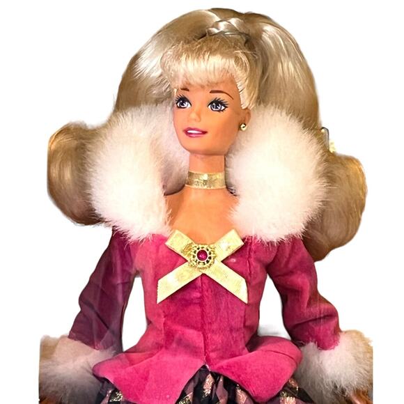 1996 WINTER RHAPSODY BARBIE DOLL Avon Exclusive 2nd In Series Blonde Gold BOX - Picture 4 of 5